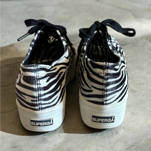 Superga Women’s 2790 Fanvelvetw Zebra Sneaker. - Picture 7 of 9